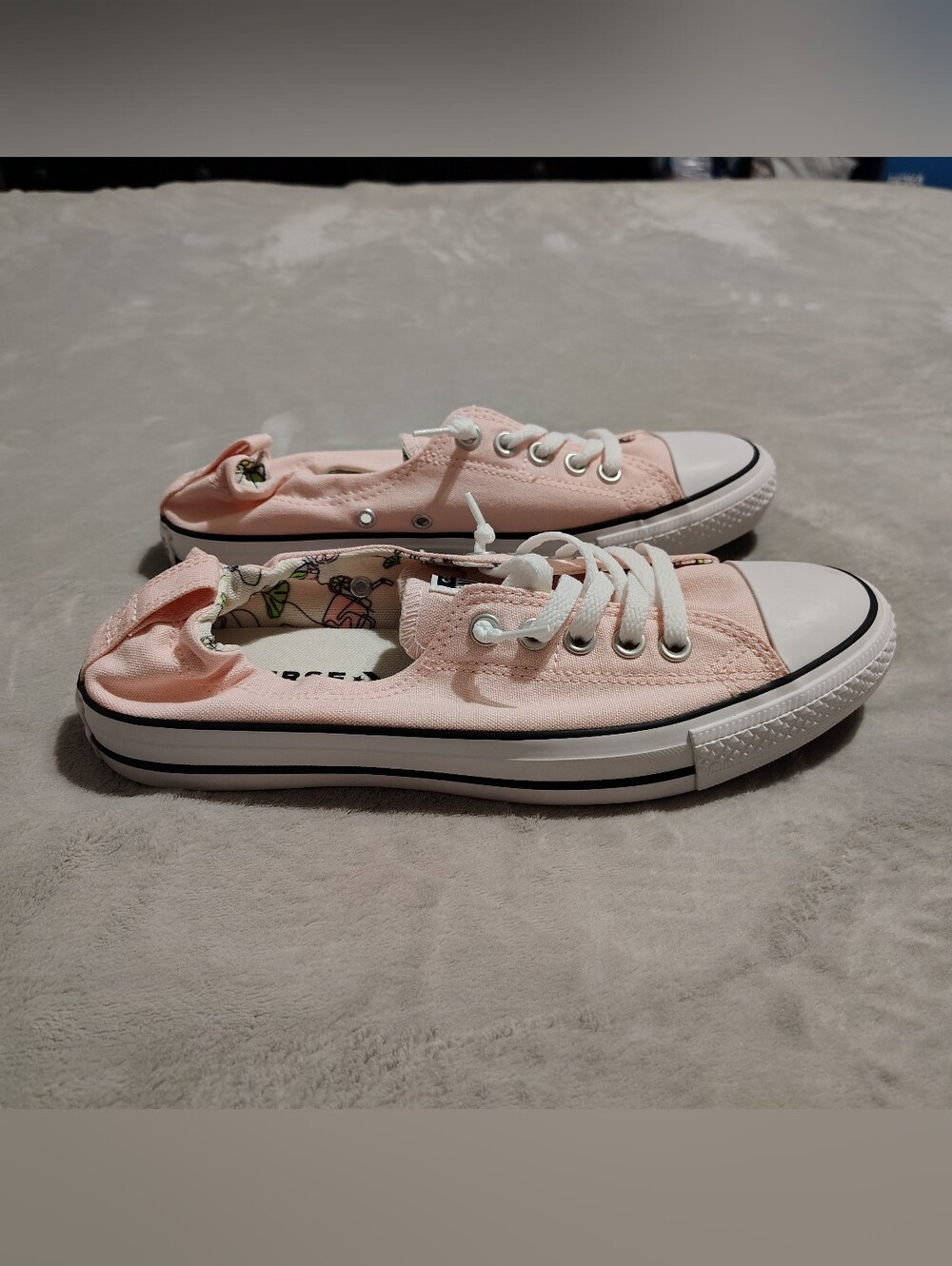 Women's Pink Slip On Converse Size 11 - Picture 2 of 4